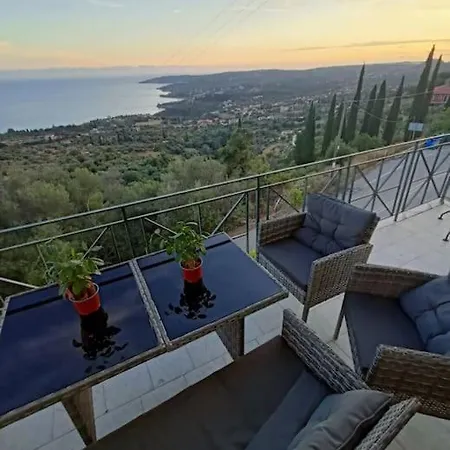 Newly Renovated Endless View Dimitra's House Semesterbostad