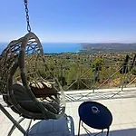 Newly Renovated Endless View Dimitra's House بيت للعطل Vlachata