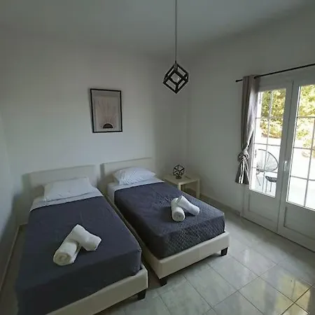 Newly Renovated Endless View Dimitra's House Hébergement de vacances