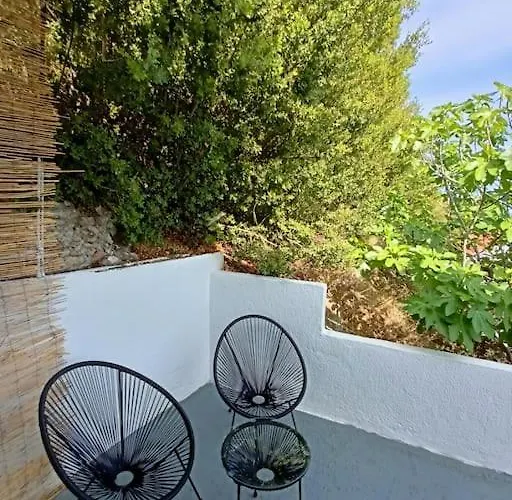 Newly Renovated Endless View Dimitra's House